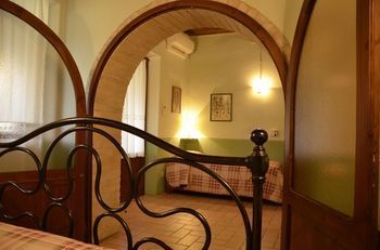 Agriturismo Le Due Torri Torre Quadrano Spello Zewnętrze zdjęcie