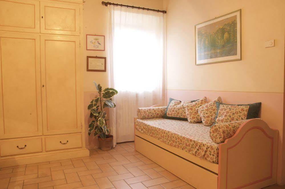 Agriturismo Le Due Torri Torre Quadrano Spello Zewnętrze zdjęcie